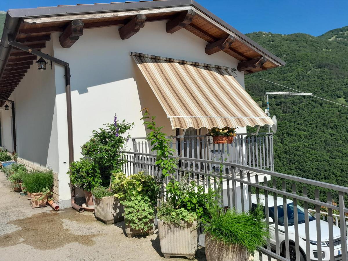 Casa San Giacomo Poggio Bustone Exteriör bild